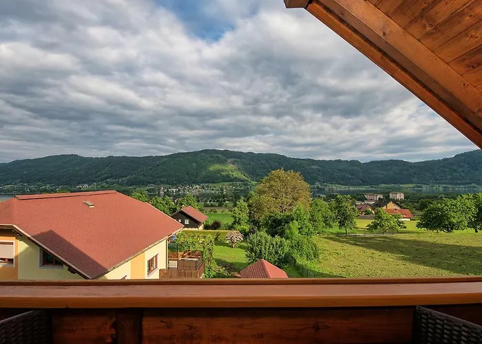 Dora * בודנסדורף